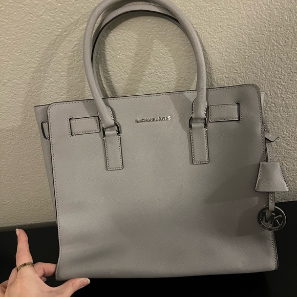 Michael Kors bag - Picture 1 of 1